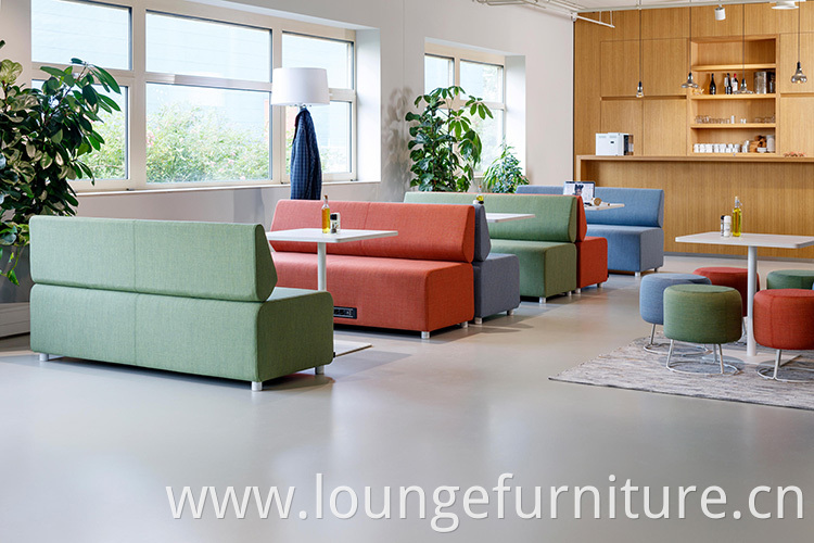 Factory Supply Modern Design Comfortable Furniture Fabric Living Room Sofa Chair Set